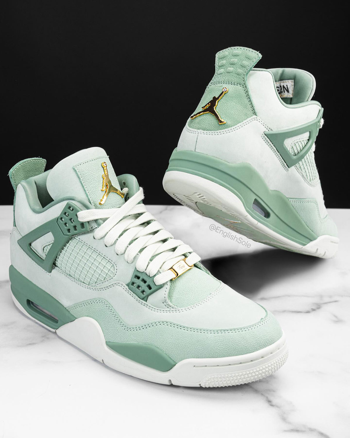 Jordan 4 First Class 11