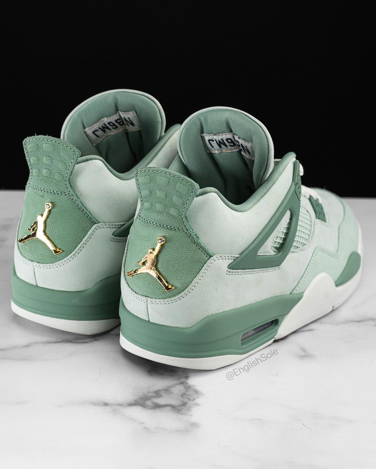 Jordan 4 First Class 2