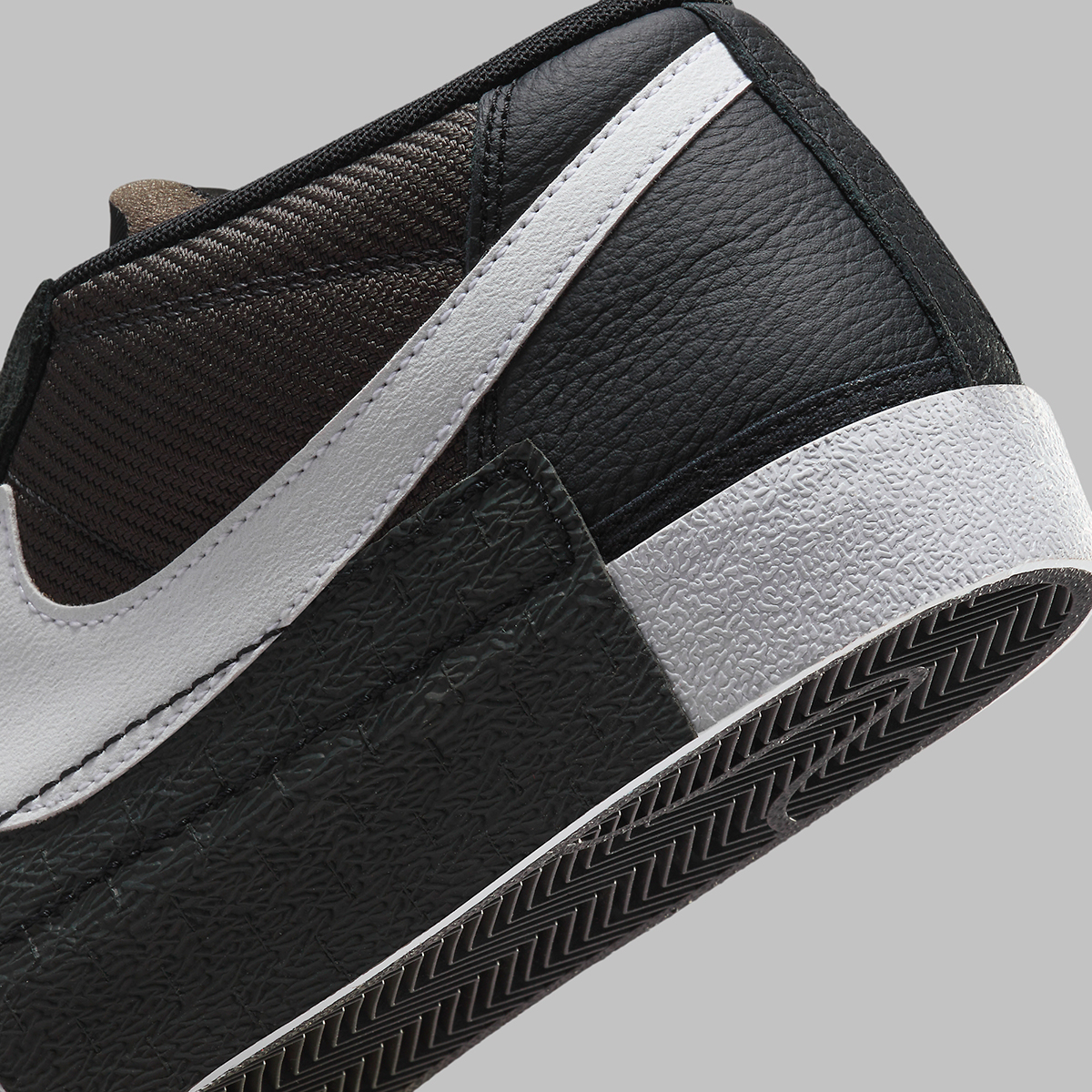 Nike Blazer Low Pro Club Fj3694 001 1