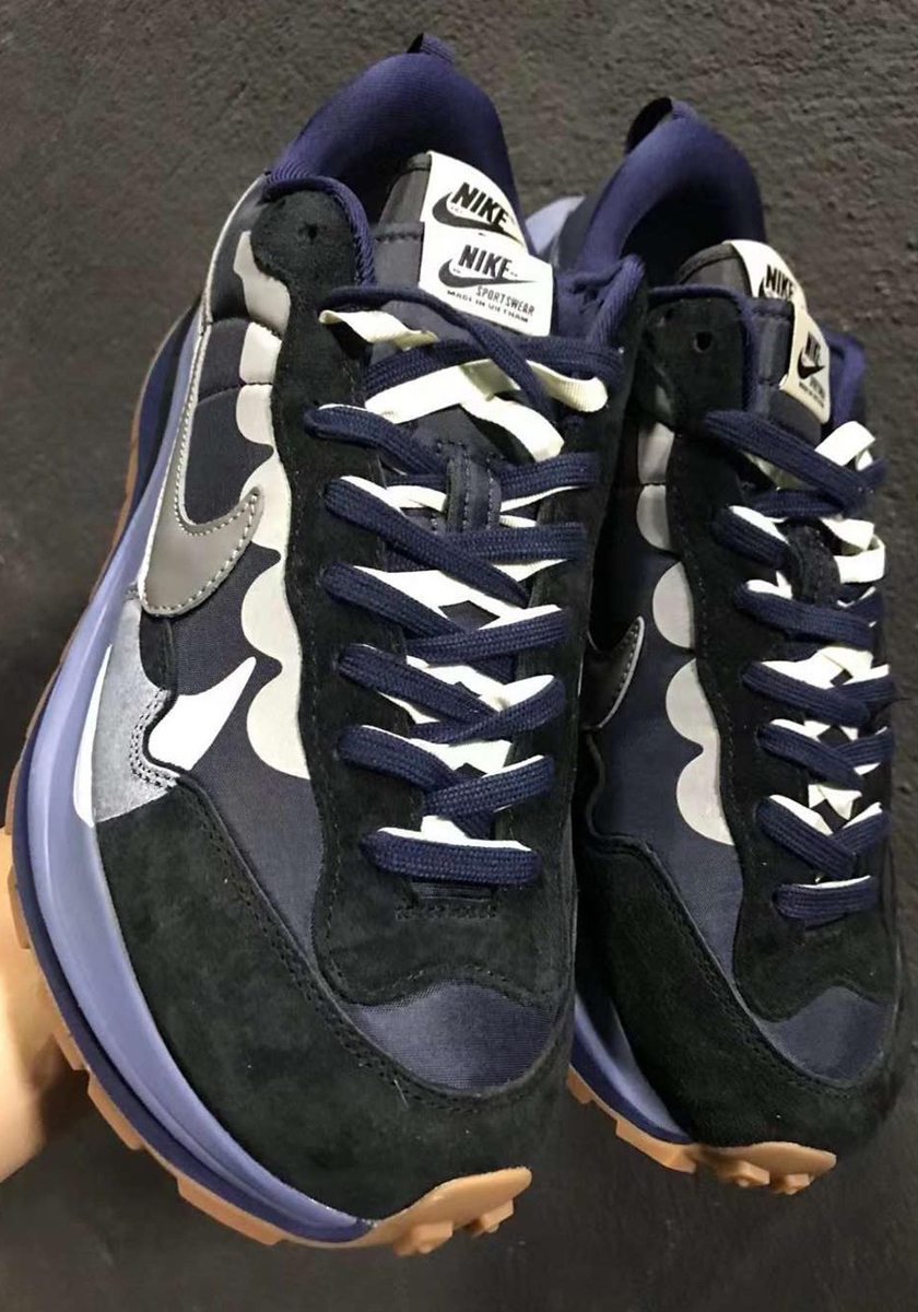 Sacai Nike Waffle Navy Gum Silver2