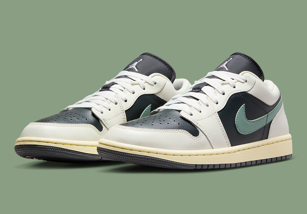 Air Jordan 1 Low Womens Anthracite Jade Smoke Dc0774 001 1