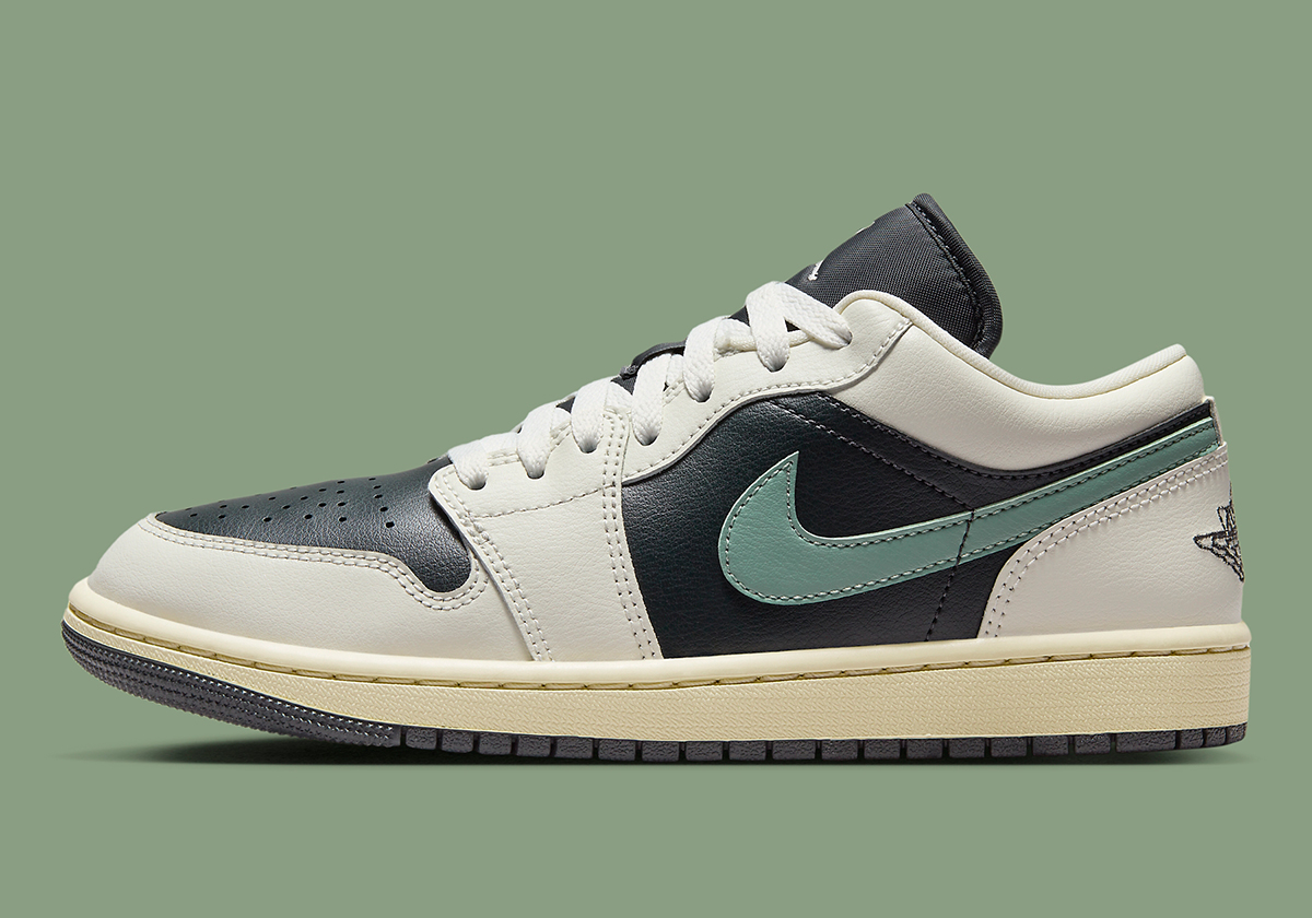 Air Jordan 1 Low Womens Anthracite Jade Smoke Dc0774 001 2