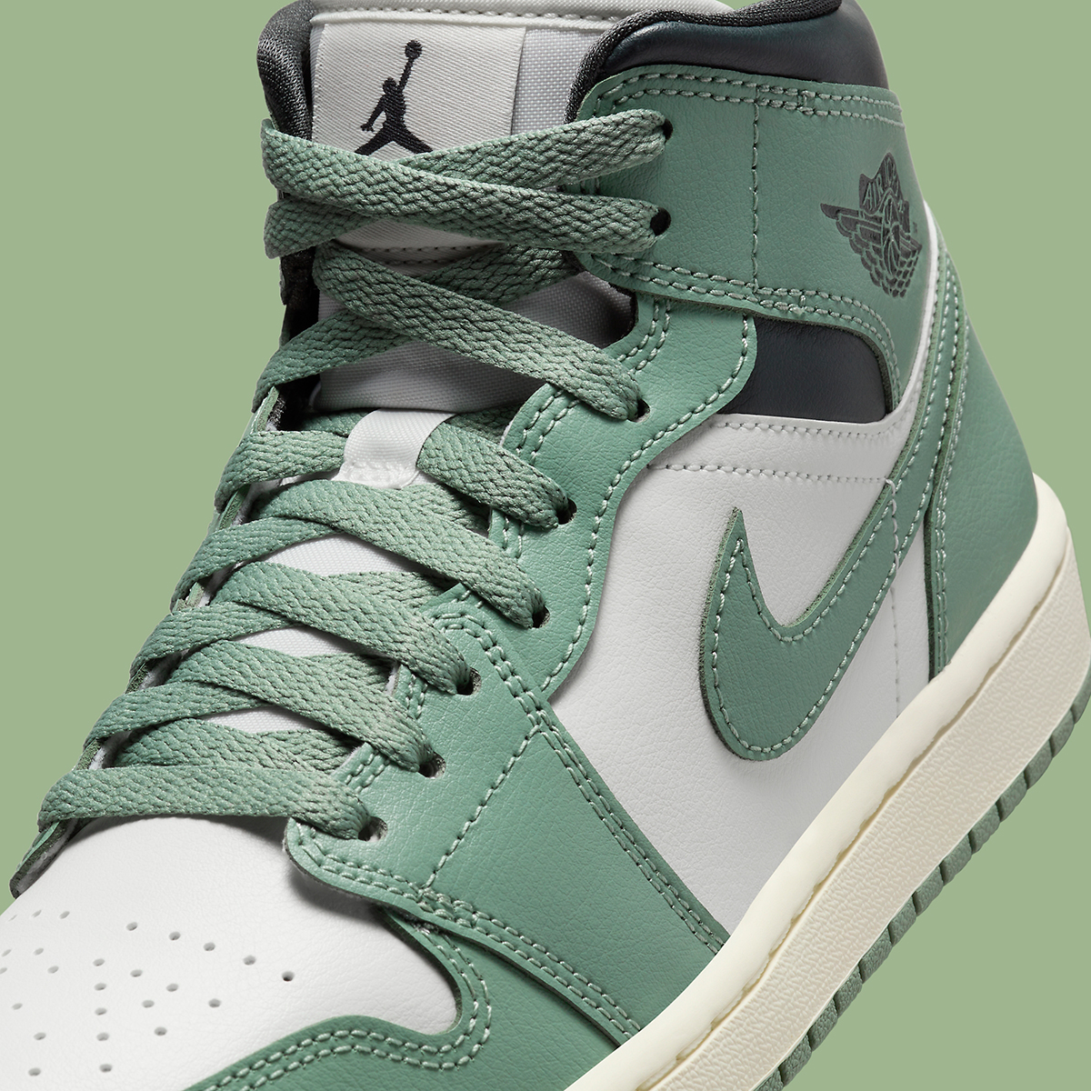 Air Jordan 1 Mid Womens Jade Smoke Bq6472 130 8