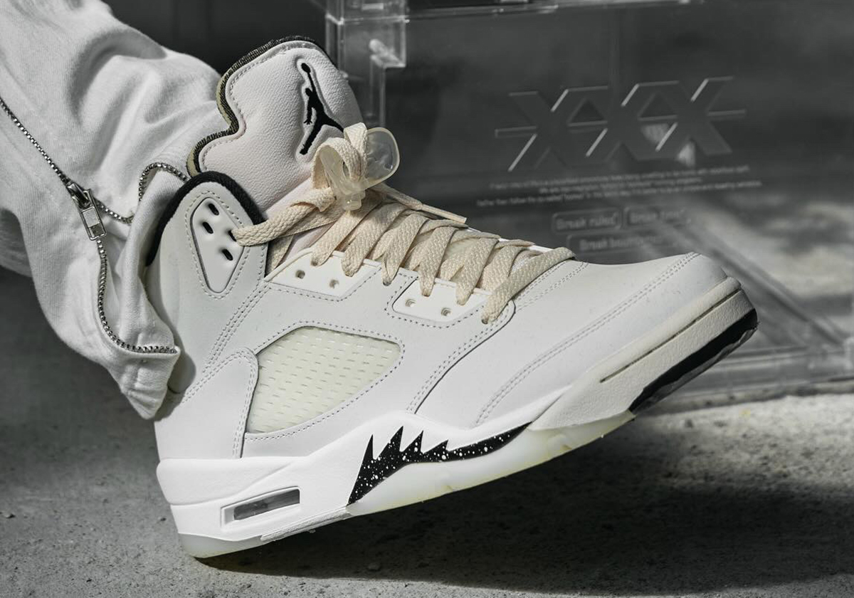 Detailed Look At The Air Jordan 5 “White/Black”