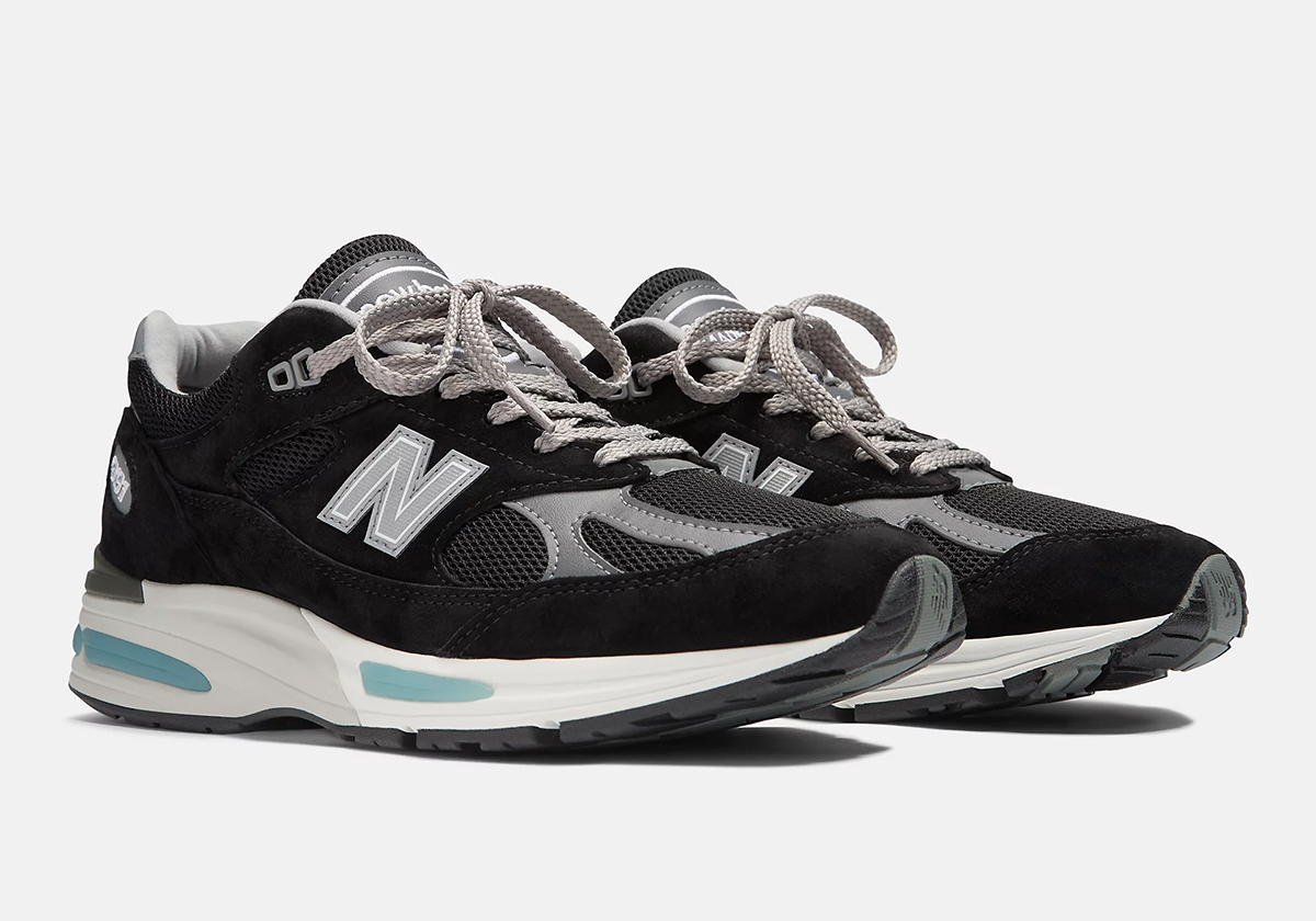 New Balance's Future-Thinking 991v2 Keeps It Classic With Black