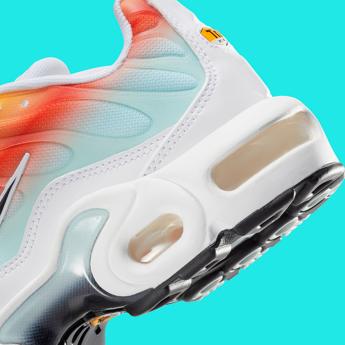 Nike Air Max Plus Gs Tropical Gradient Hf5180 100 4