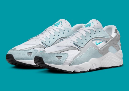 The Updated Nike Air Huarache Runner Goes “Glacier Blue”