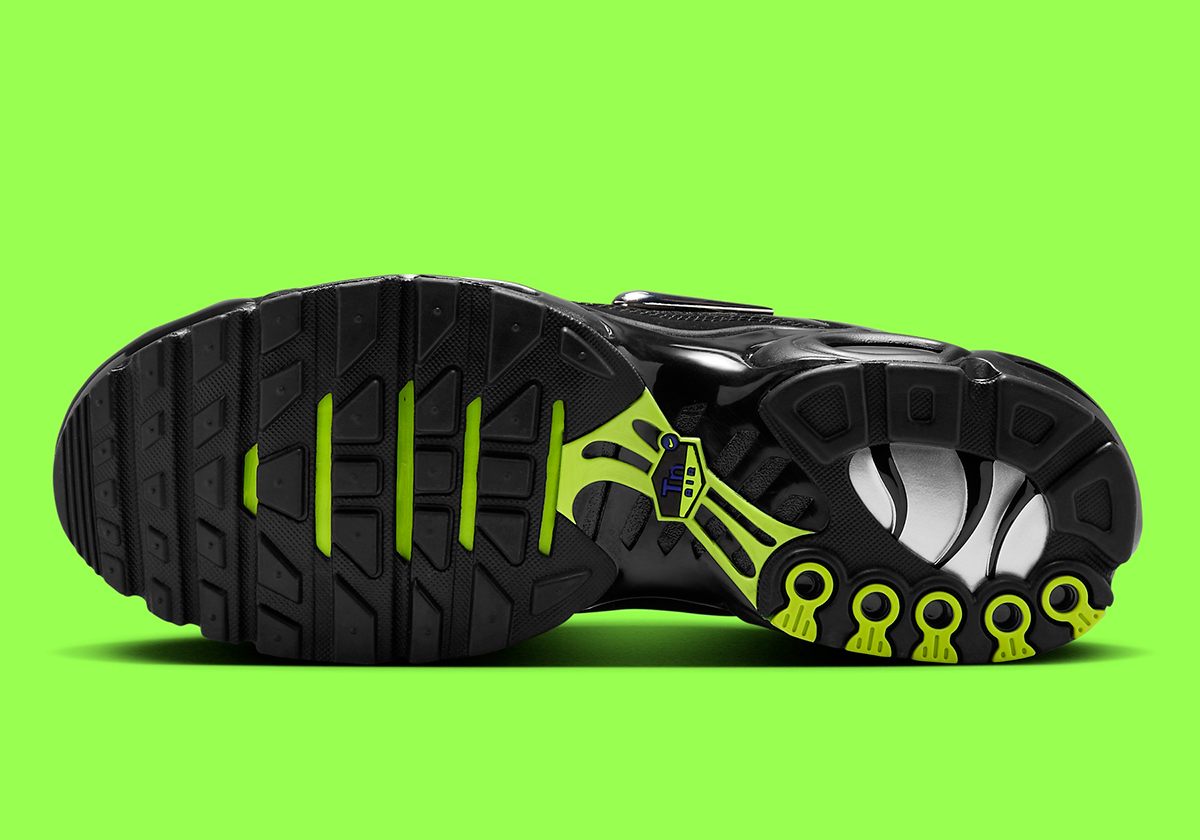 Nike Air Max Plus Black Volt Fj2591 001 7