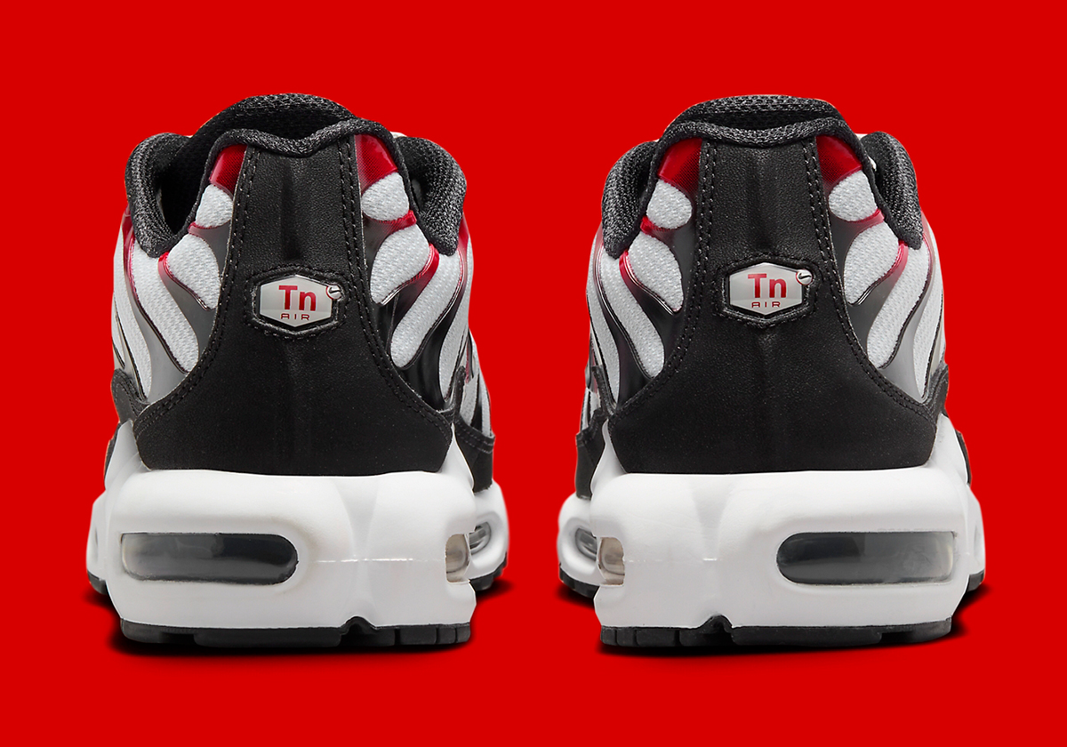 Nike Air Max Plus Black White Red Fn6949 002 4