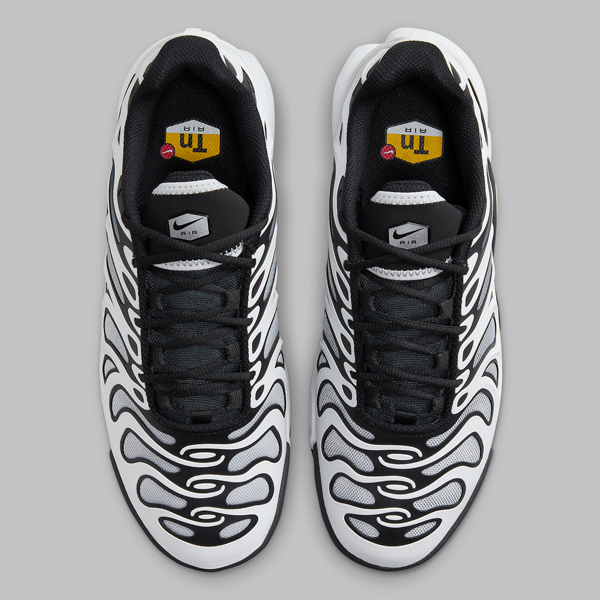 Nike Air Max Plus Drift White Black 8