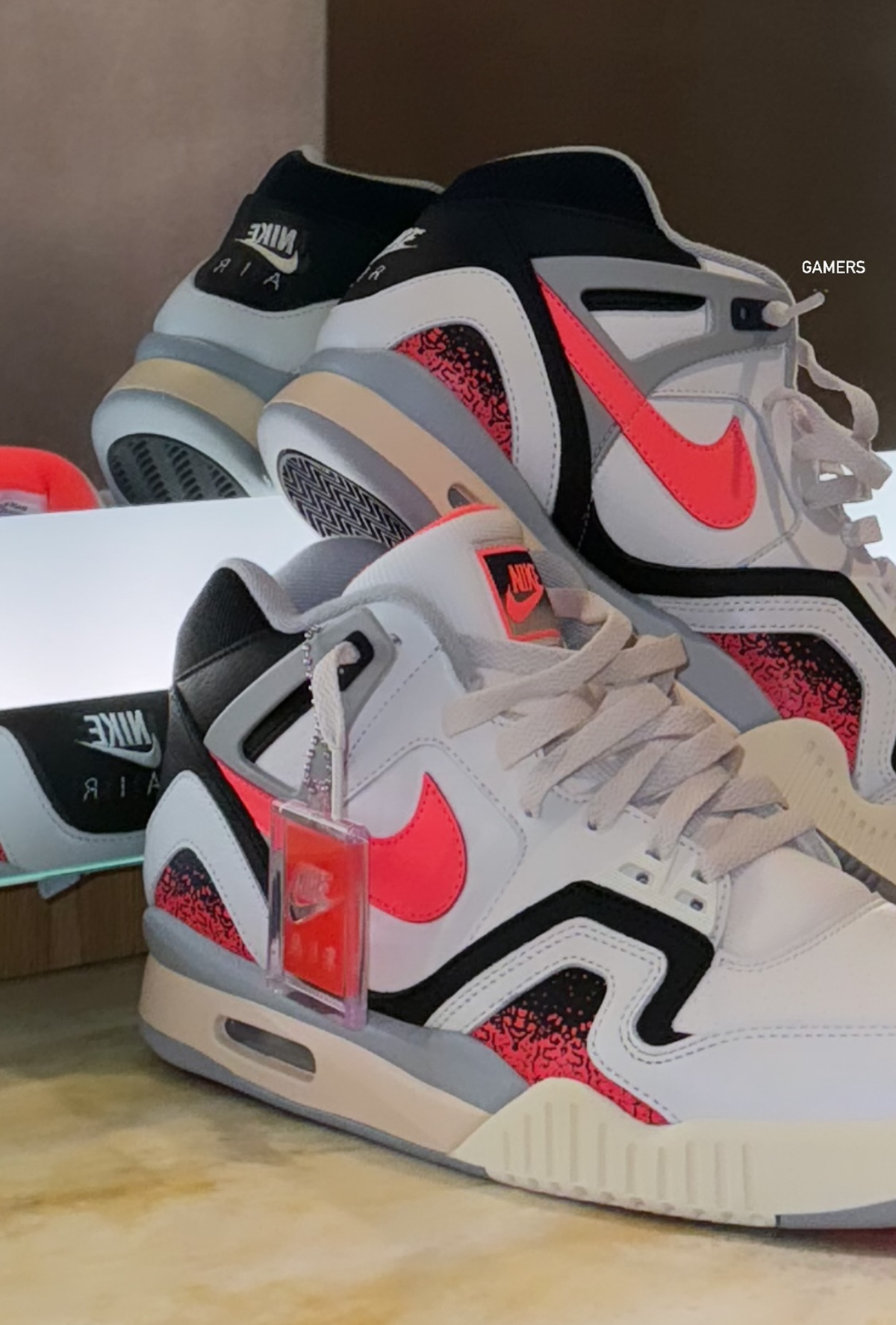 Nike Air Tech Challenge Ii Lava Fz9033 001