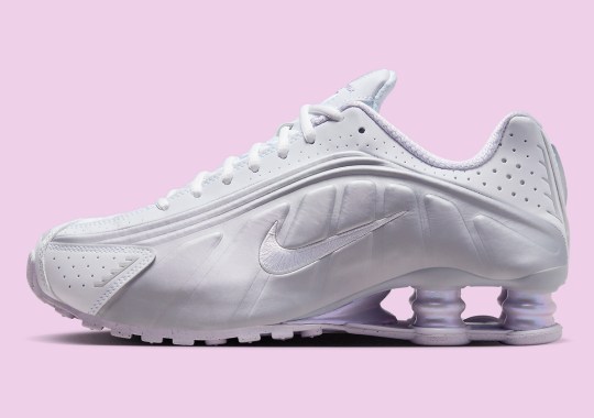 Light Purple Gently Graces This Women’s Nike Shox R4