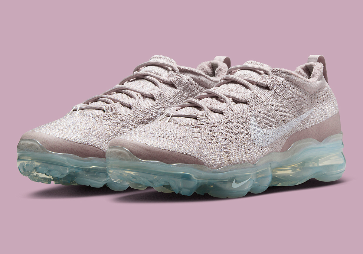 The Nike Vapormax Flyknit 2023 Dresses In "Platinum Violet"