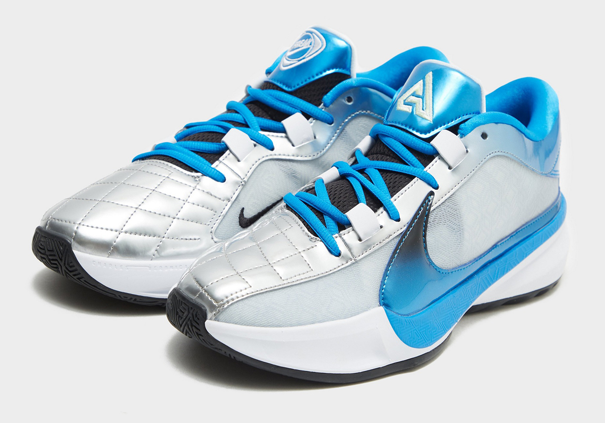 Nike Zoom Freak 5 Silver Blue Football Club 3