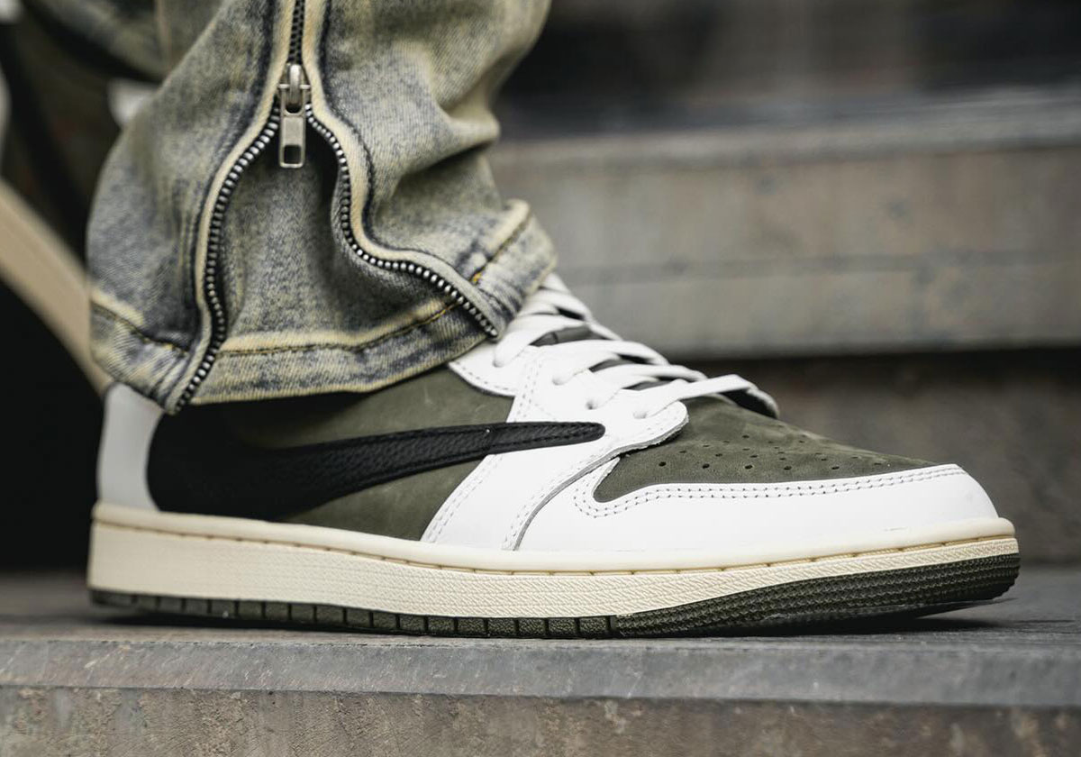 Travis Scott Jordan 1 Low Olive Dm7866 200 1