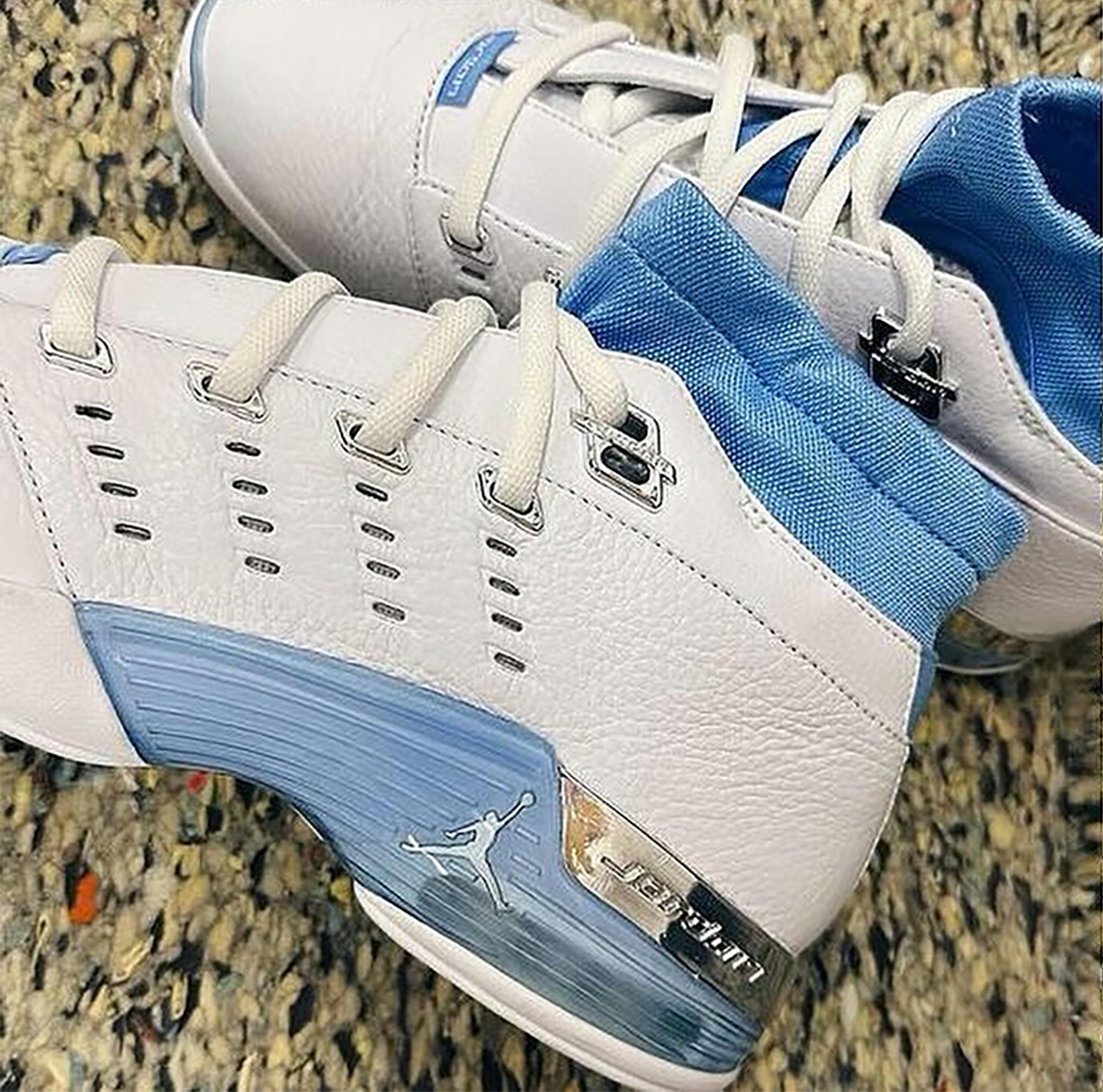 Air Jordan 17 Low Unc Fj0395 140 3