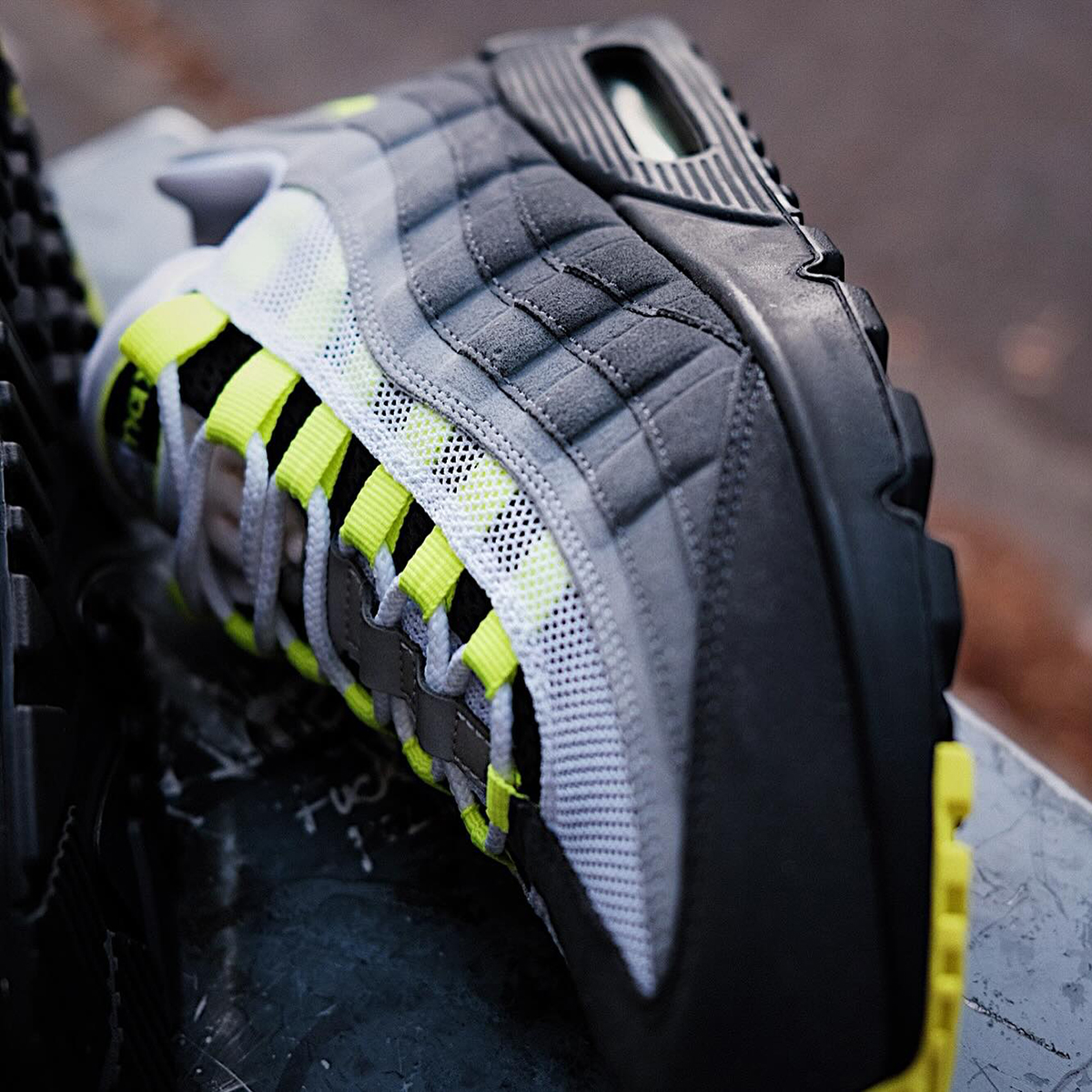 Nike Air Max 95 90 Neon Sample 1