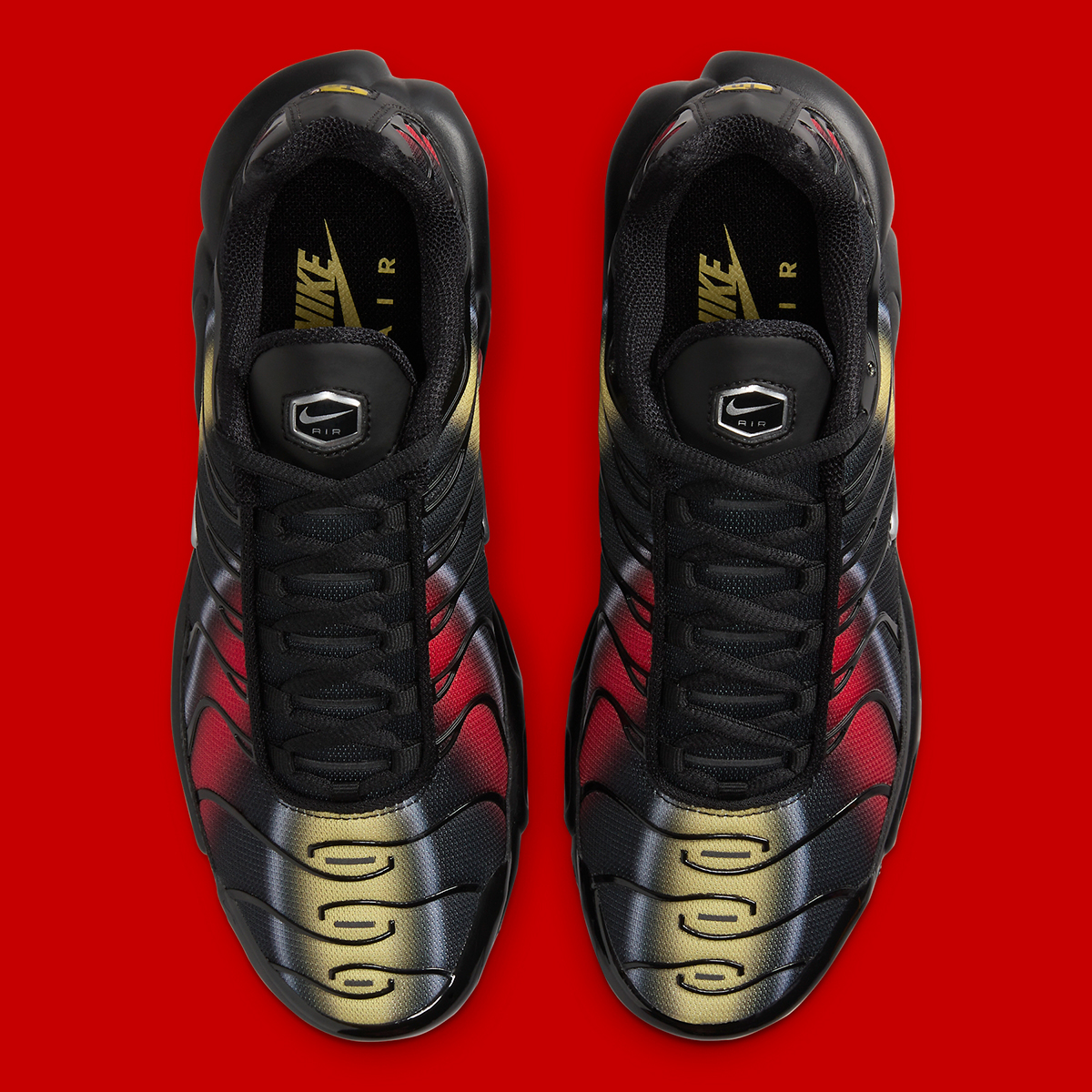 Nike Air Max Plus Black Saturn Gold Salsa Red Hf9989 001 6