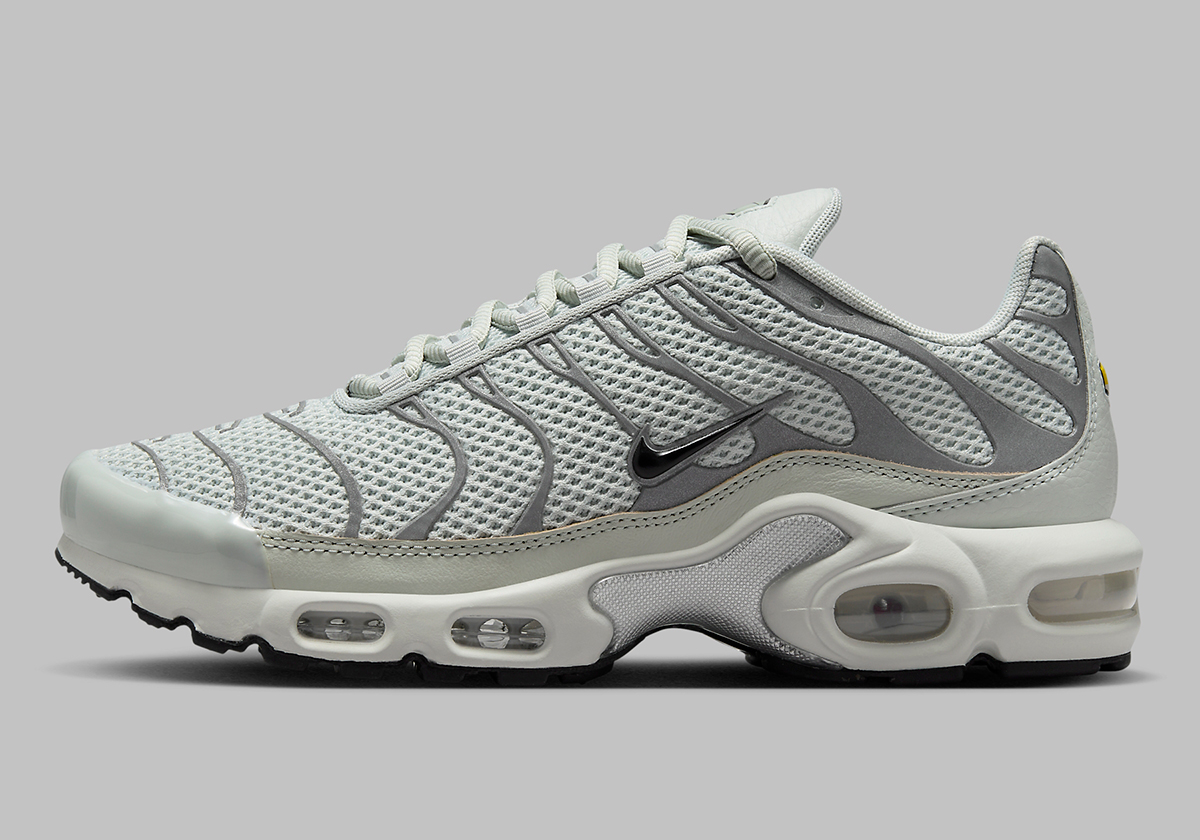 Nike Air Max Plus Womens Grey Fv8480 002 8