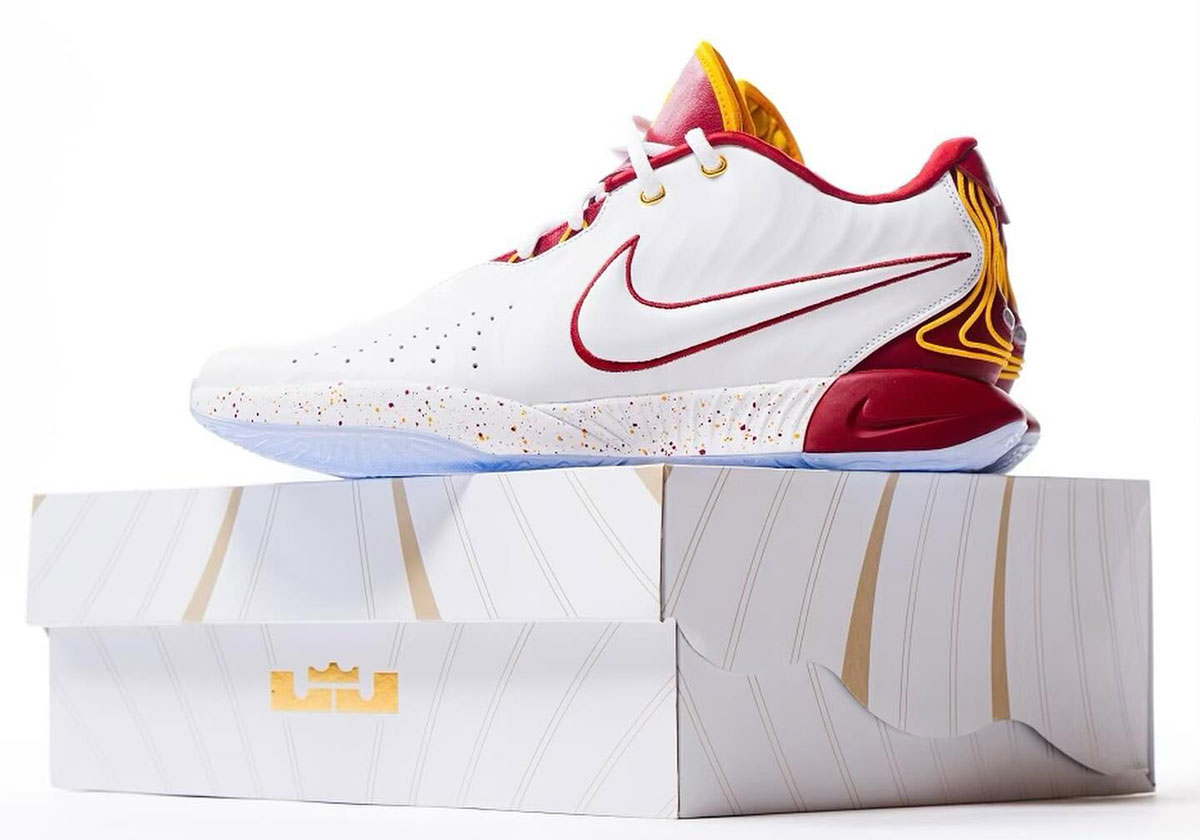 Nike Lebron 21 Usc Trojans Pe 4