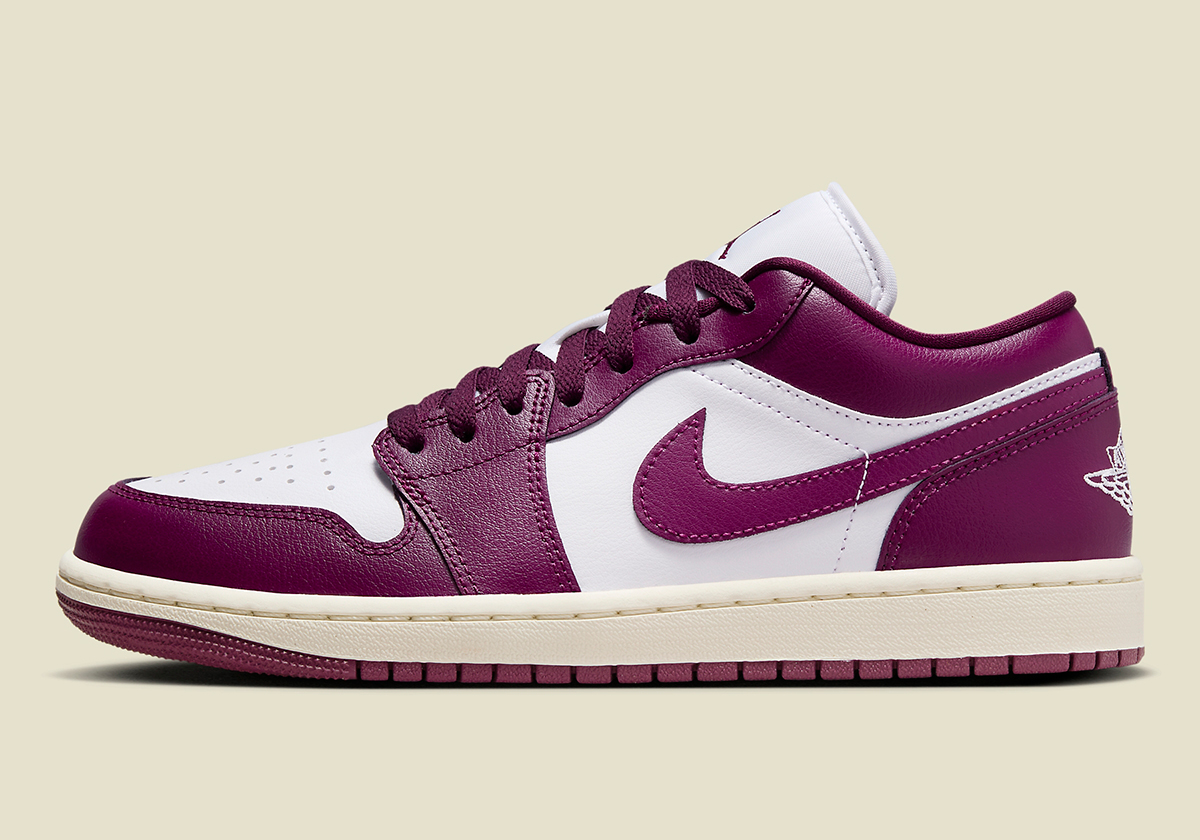 Air Jordan 1 Low Fireberry Sail Dc0774 161 3