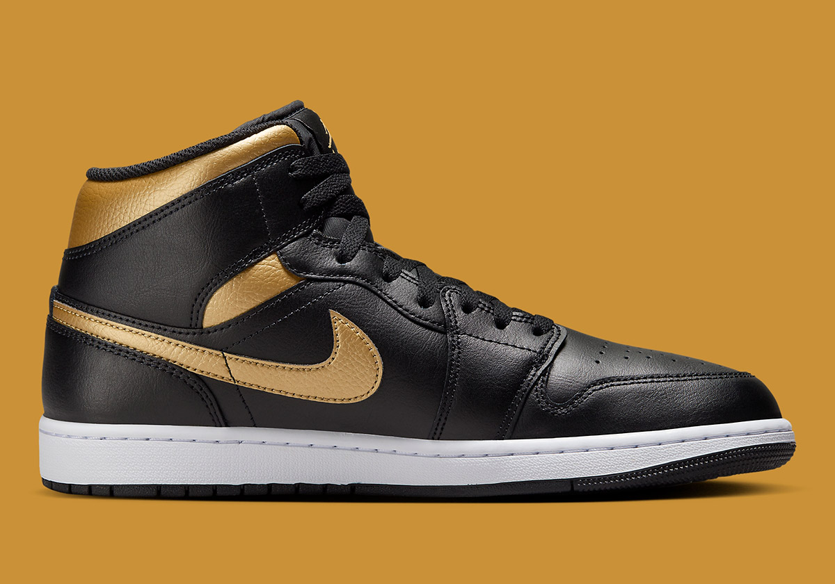 Air Jordan 1 Mid Black Gold Dq8426 071 2