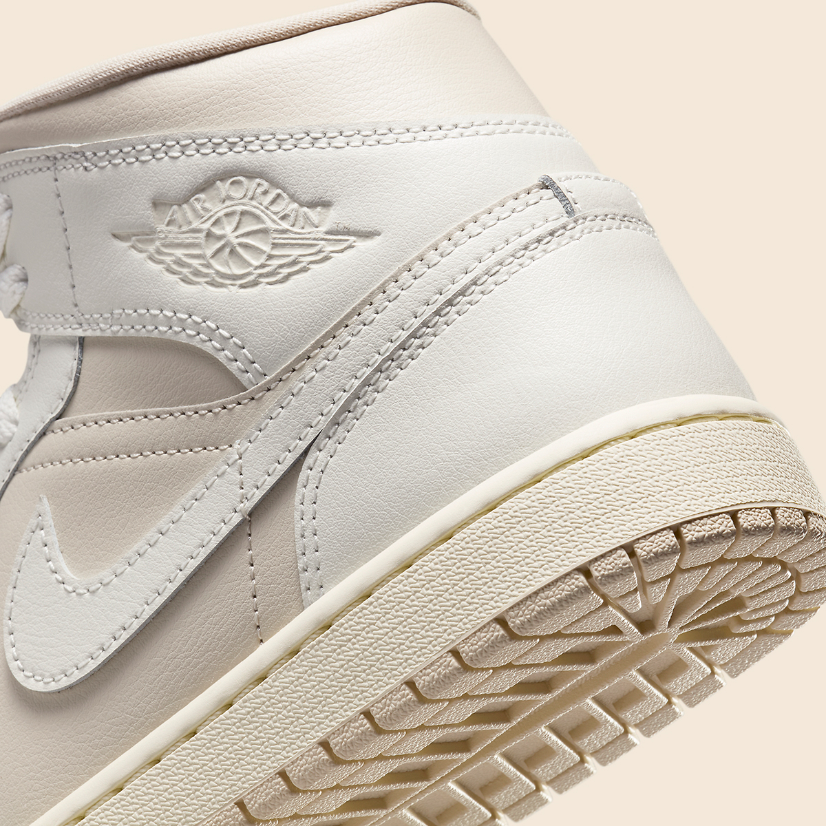 Air Jordan 1 Mid Womens White Light Tan Bq6472 201 5