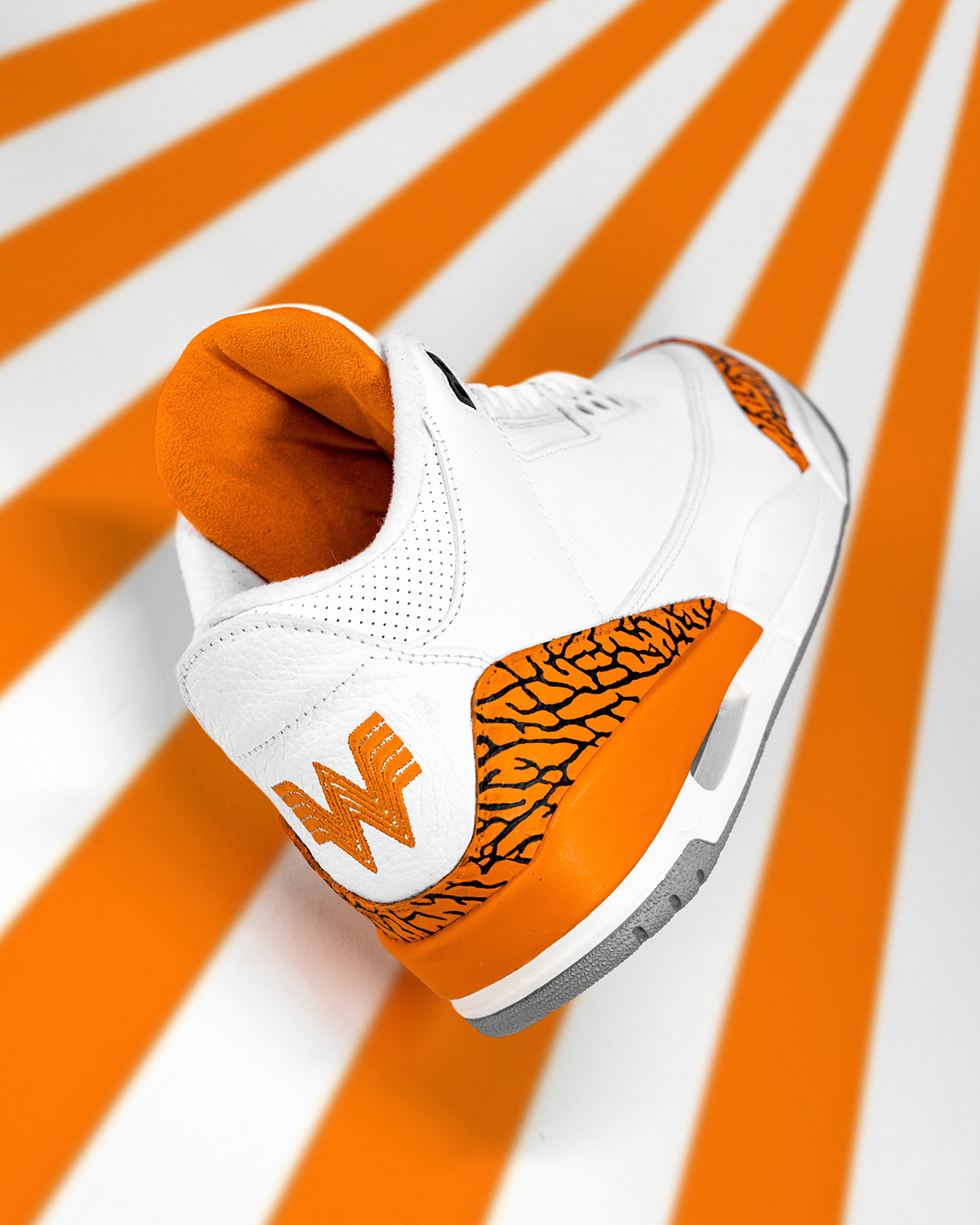 Air Jordan 3 Whataburger Customs 9