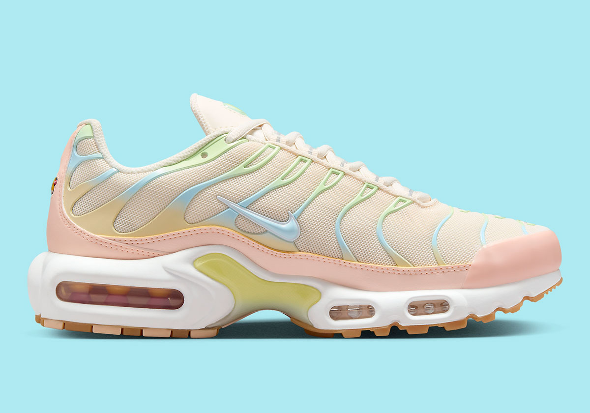 Nike Air Max Plus Crimson Tint Glacier Blue Dz3671 800 7