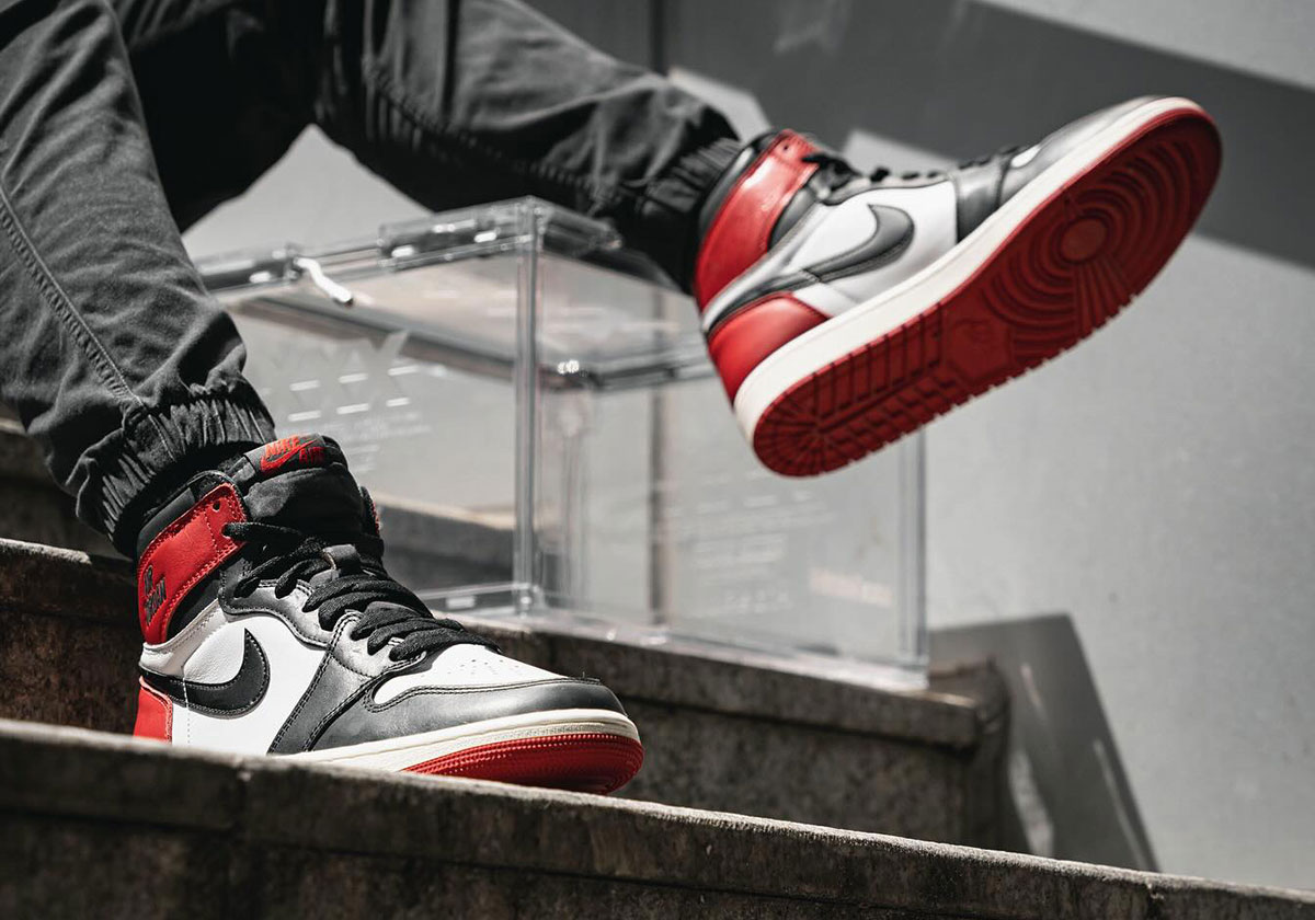 Air Jordan 1 Black Toe Reimagined Dz5485 061 Release Date 3