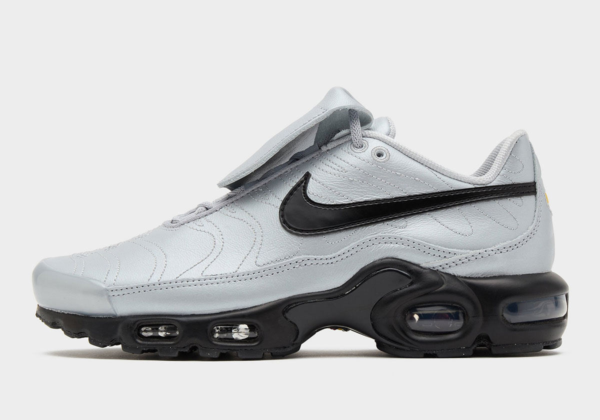 Nike Air Max Plus Tiempo Wolf Grey Black Metallic Silver Hm6850 001 1