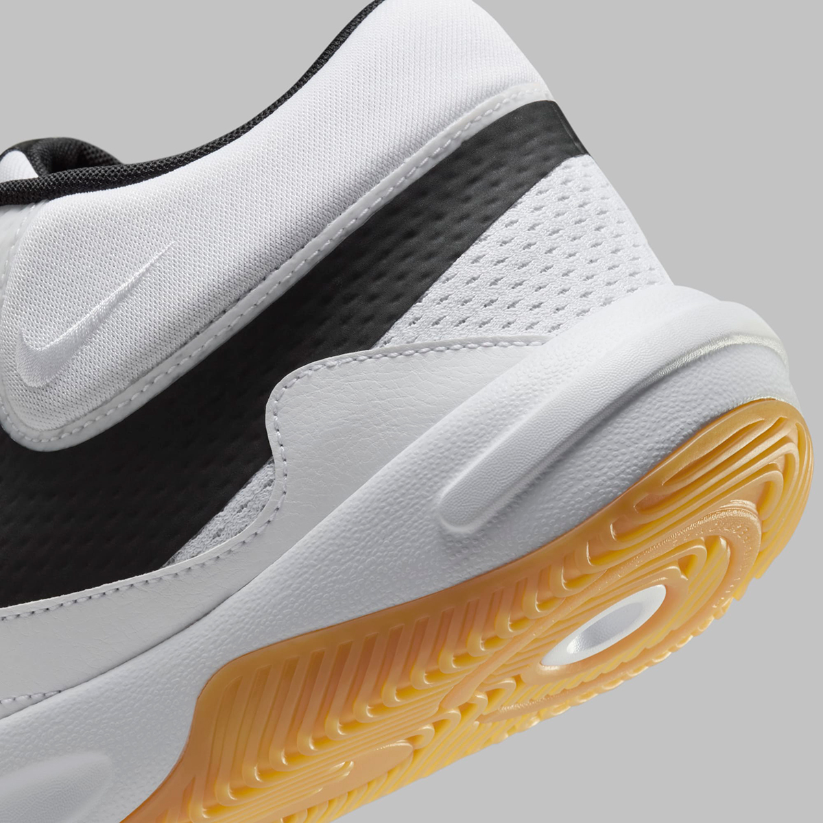 Nike Hyperquick Volleyball Shoes White Black Fn4678 100 4