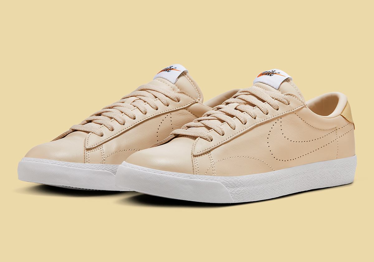 Nike Tennis Classic Ac Sanddrift White 2