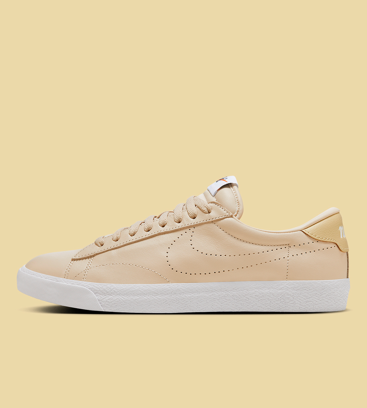 Nike Tennis Classic Ac Sanddrift White 3