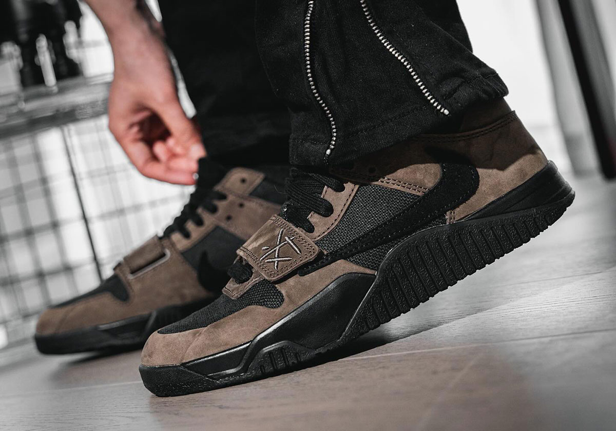 Detailed Look At The Travis Scott Jordan Jumpman Jack “Mocha”