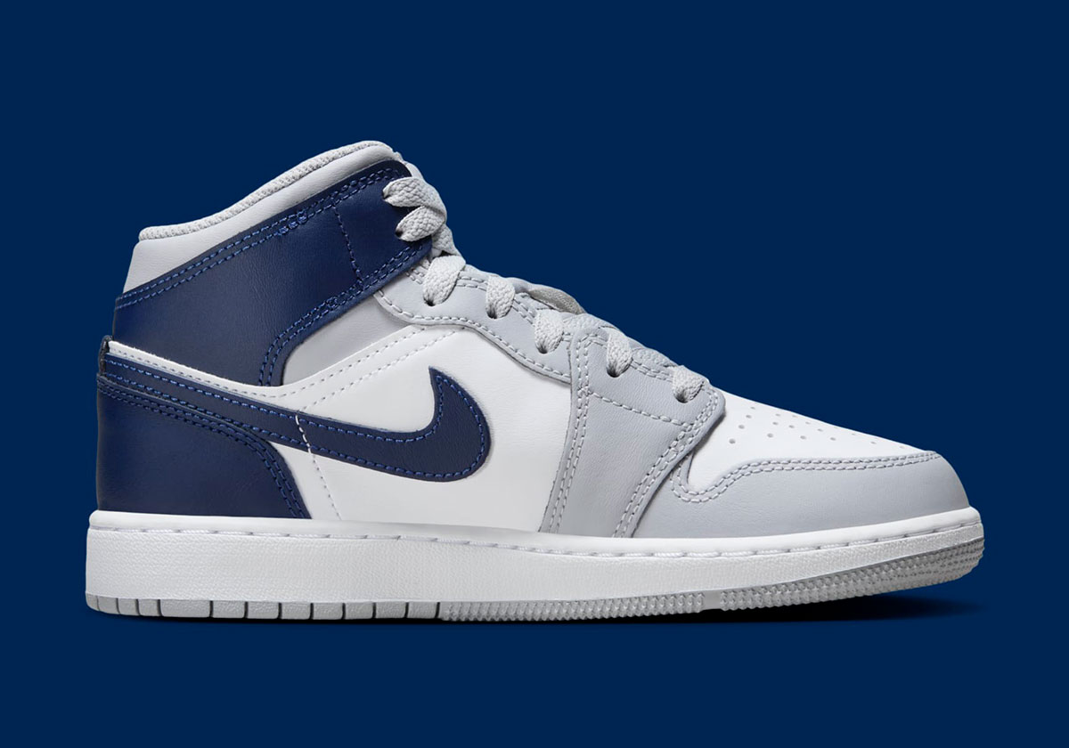 Air Jordan 1 Mid Grey Navy White Da8426 104 3