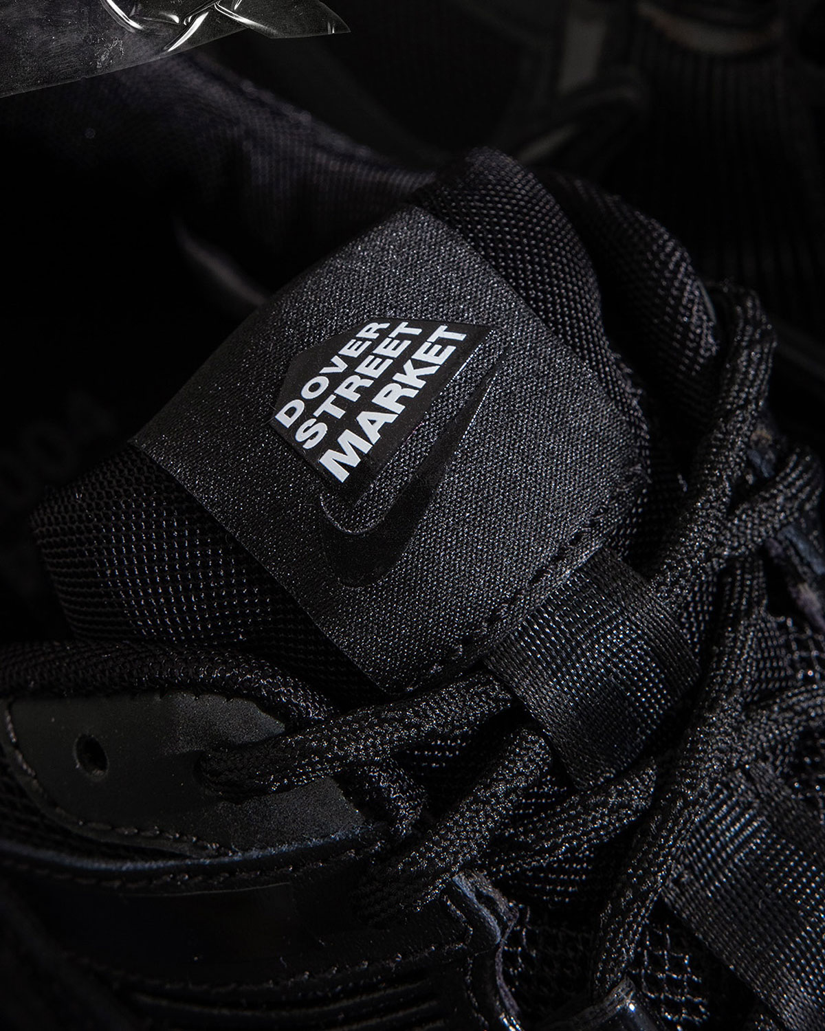 Dover Street Market Nike Zoom Vomero 5 Fz3313 001 4