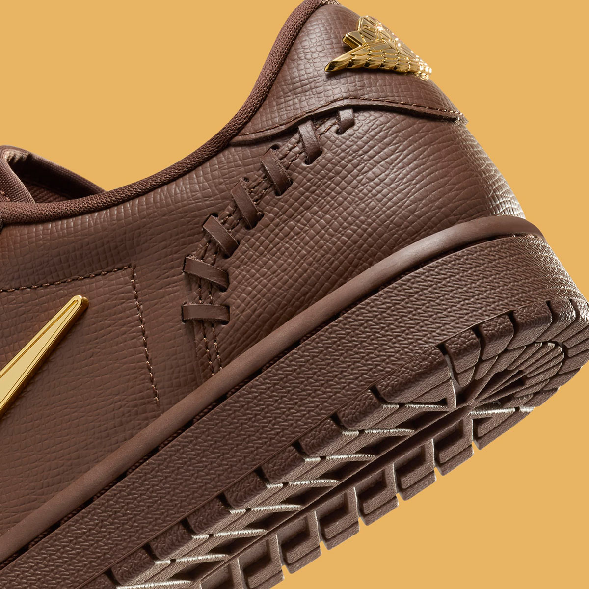 Air Jordan 1 Low Method Of Make Cacao Wow Metallic Gold Fn5032 201 5