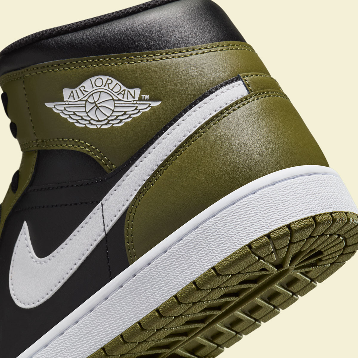 Air Jordan 1 Mid Sequoia Black Dq8426 092 1