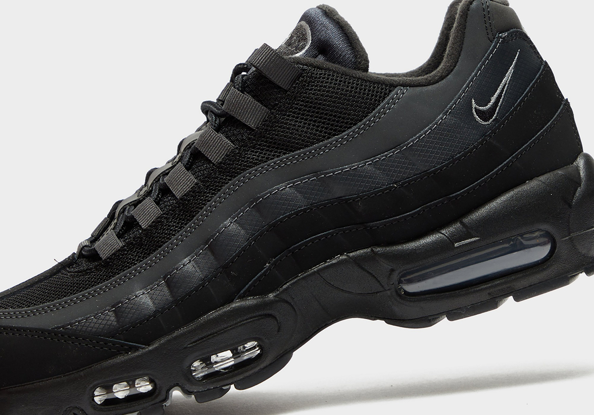 Nike Air Max 95 Black Anthracite Smoke Grey Hq3825 003 4