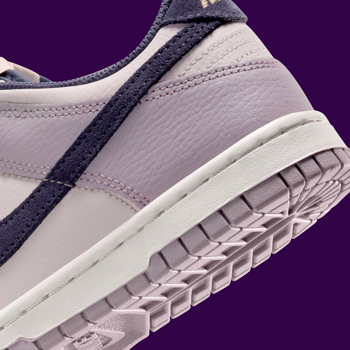 Nike Dunk Low Gs Light Violet Ore Platinum Violet Hq3573 202 8