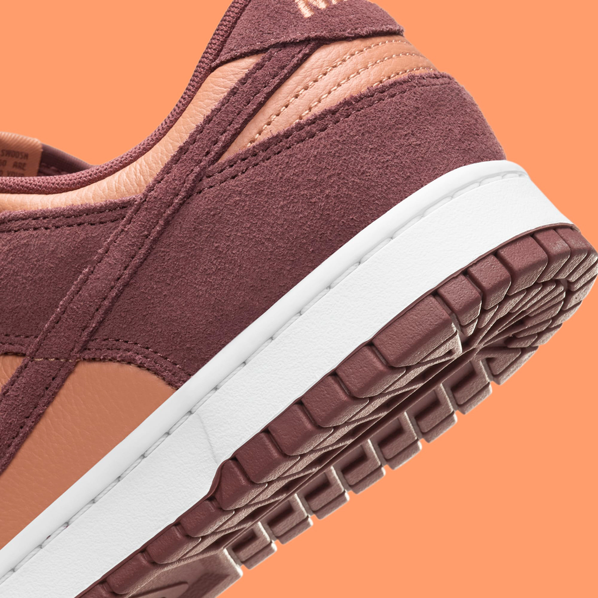 Nike Dunk Low Se Amber Brown Dark Pony Fq8249 200 1