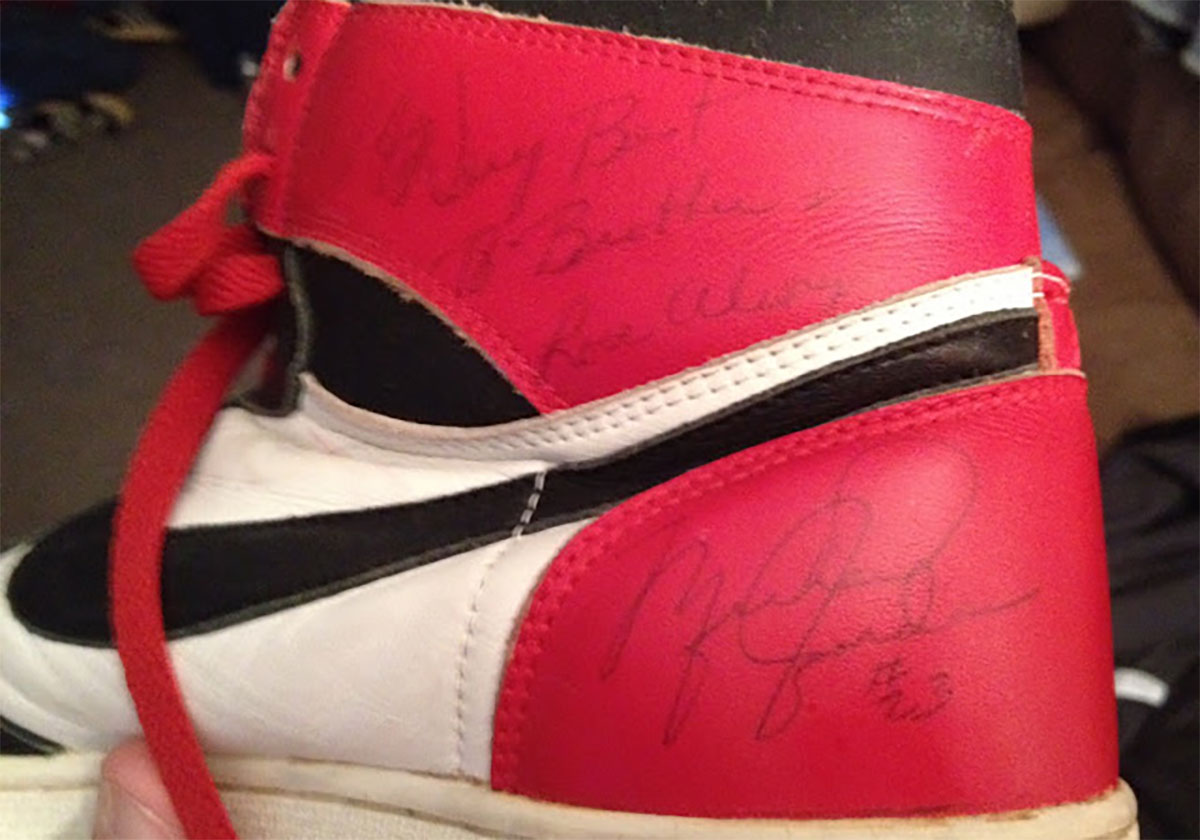 Air Jordan 1 Black Toe Reimagined Original Pair 4