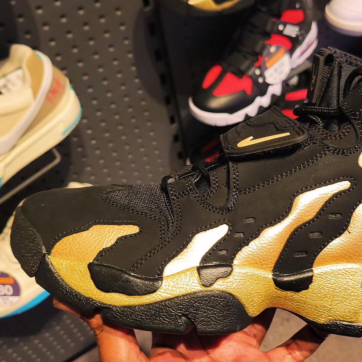 Nike Air Dt Max 96 Black Vegas Gold Hm9236 001 3