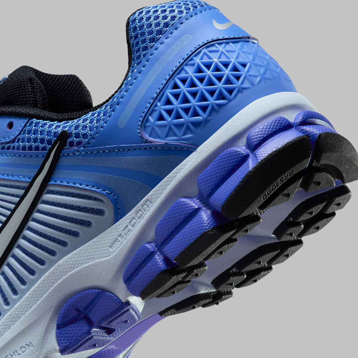 Nike Zoom Vomero 5 Royal Pulse Football Grey Persian Violet Metallic Platinum Fj2028 400 6