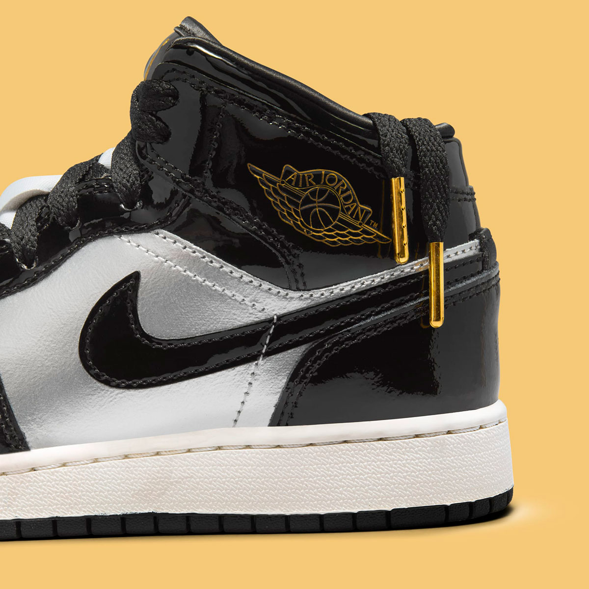Air Jordan 1 Mid Gs Black Metallic Gold Metallic Silver Fz3938 001 3