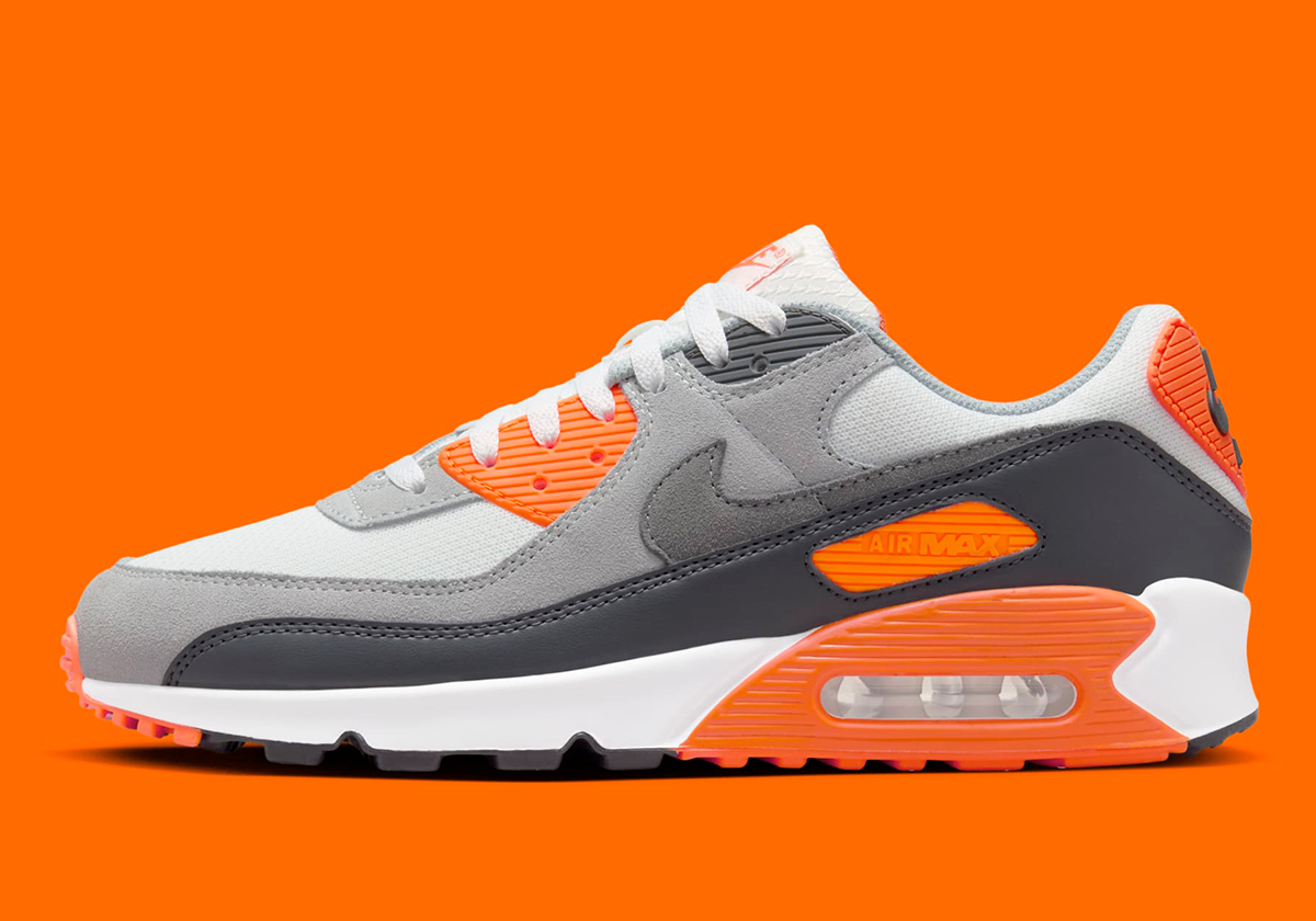 Nike Air Max 90 Halloween Dm0029 108 1