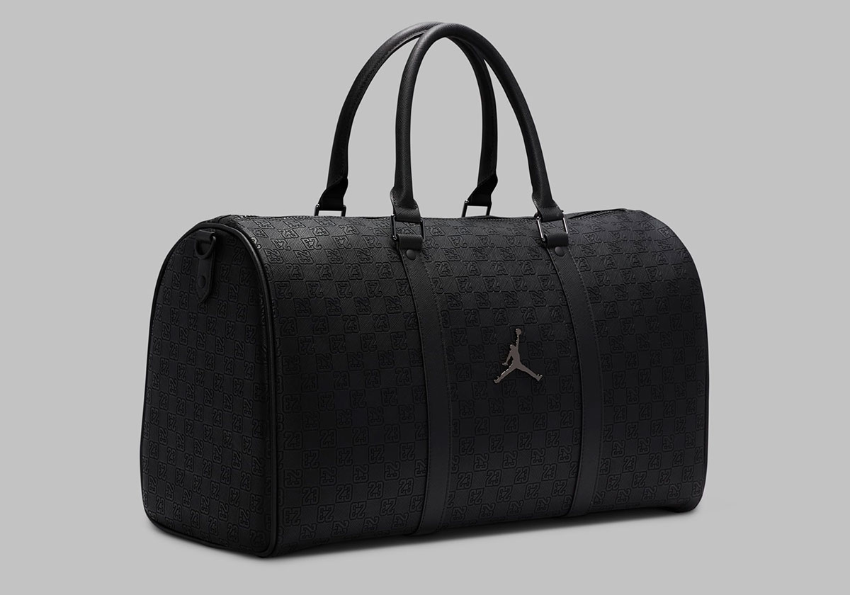 Jordan Monogram Duffel Bag Black Metallic Silver Hv2856 010 1