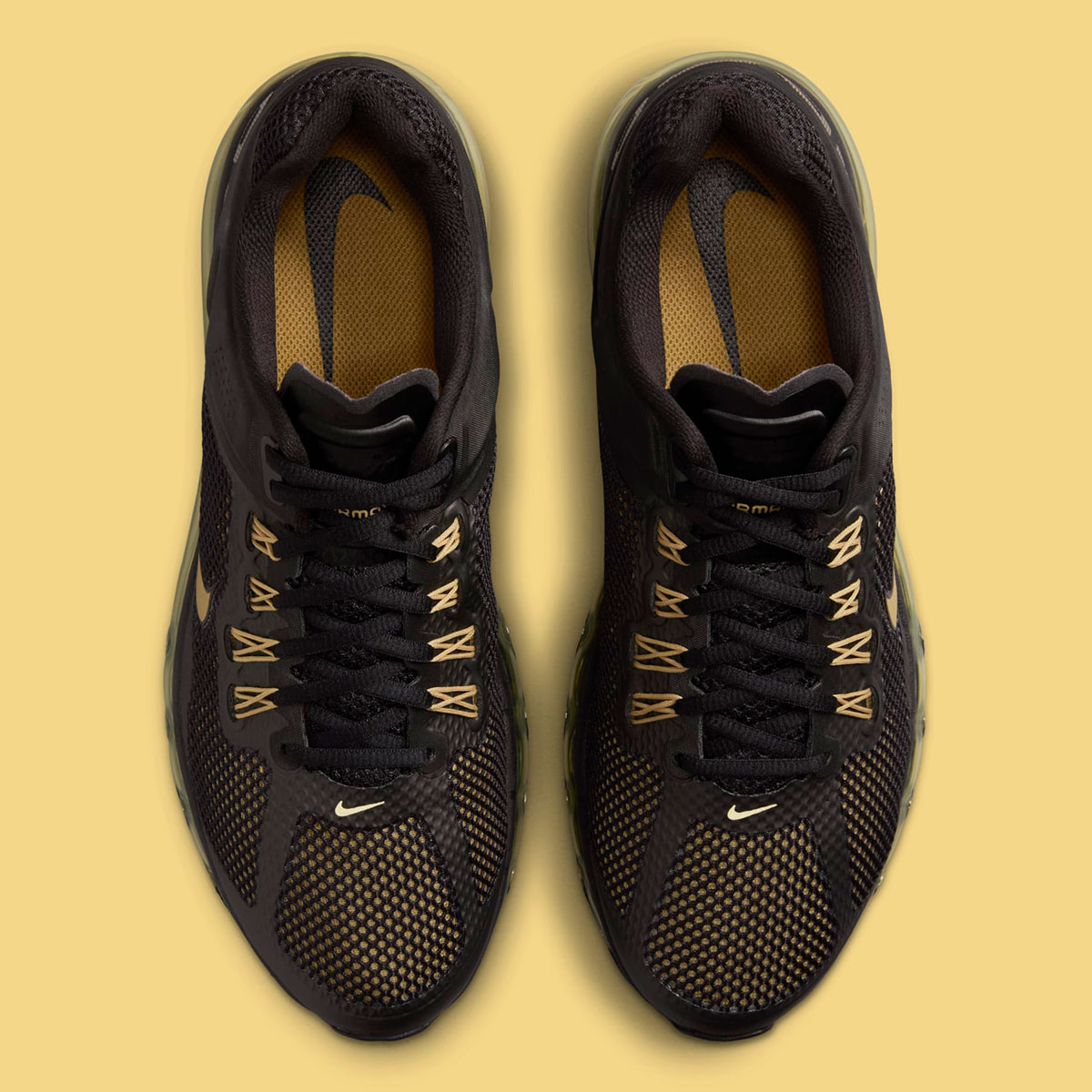 Nike Air Max 2013 Black Metallic Gold Flat Gold Hq1927 001 1