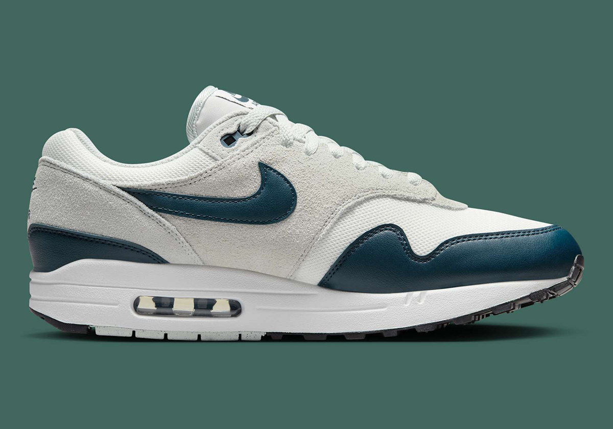 Nike Air Max 1 Summit White Armory Navy Fz5808 103 4